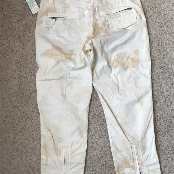 Da-Nang Capris - Picture 3 of 5